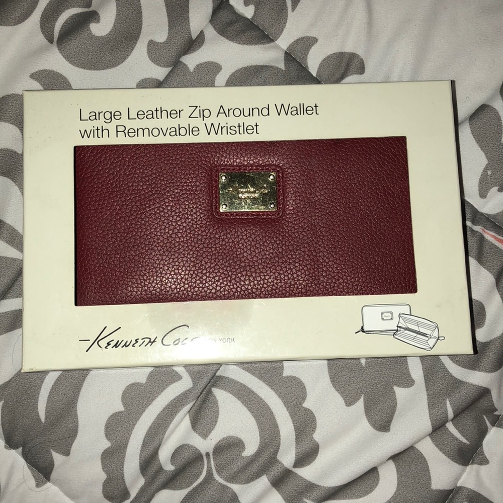 Large Kenneth Cole Wallet